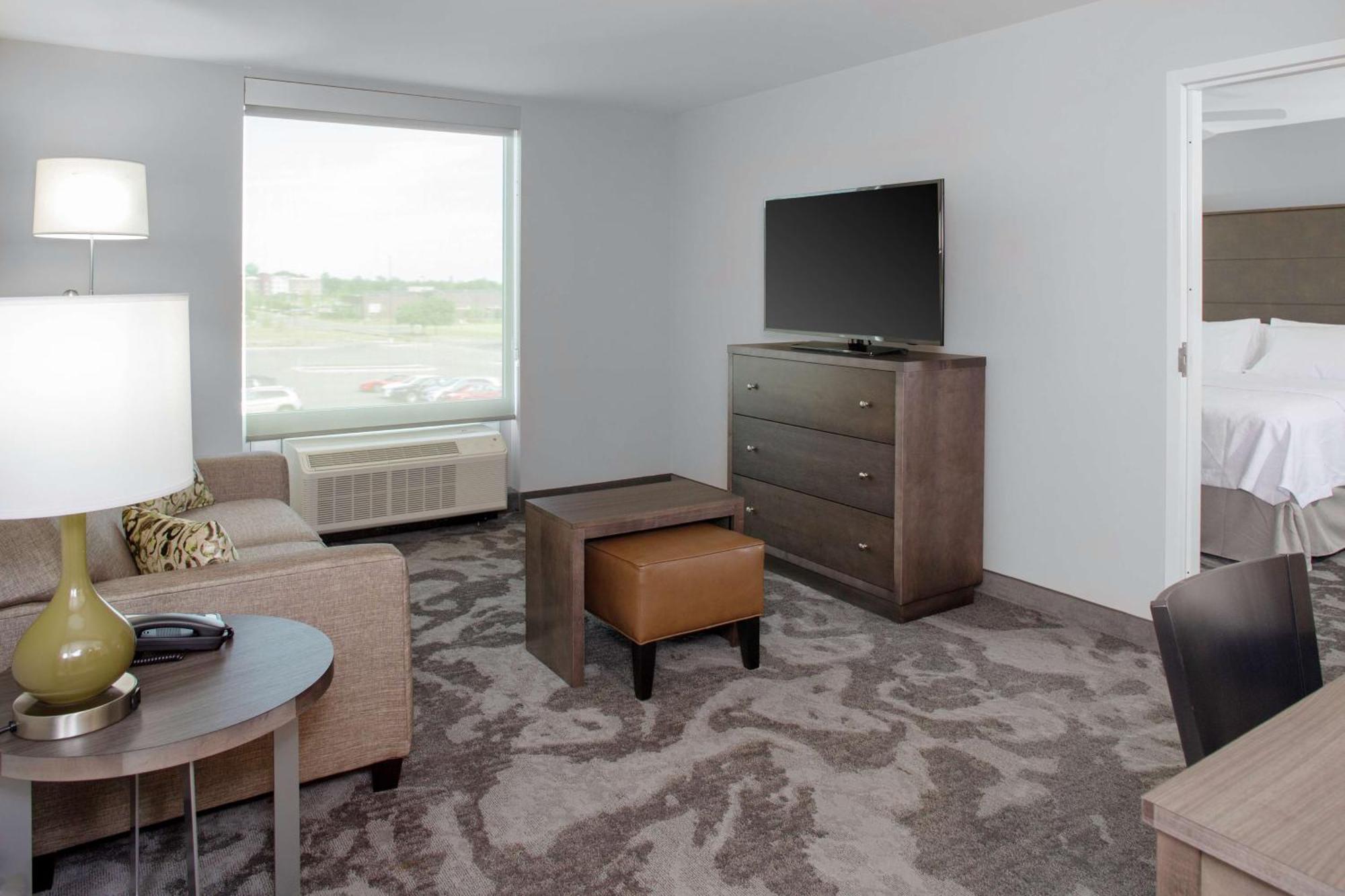 Homewood Suites By Hilton Lansing Eastwood Εξωτερικό φωτογραφία